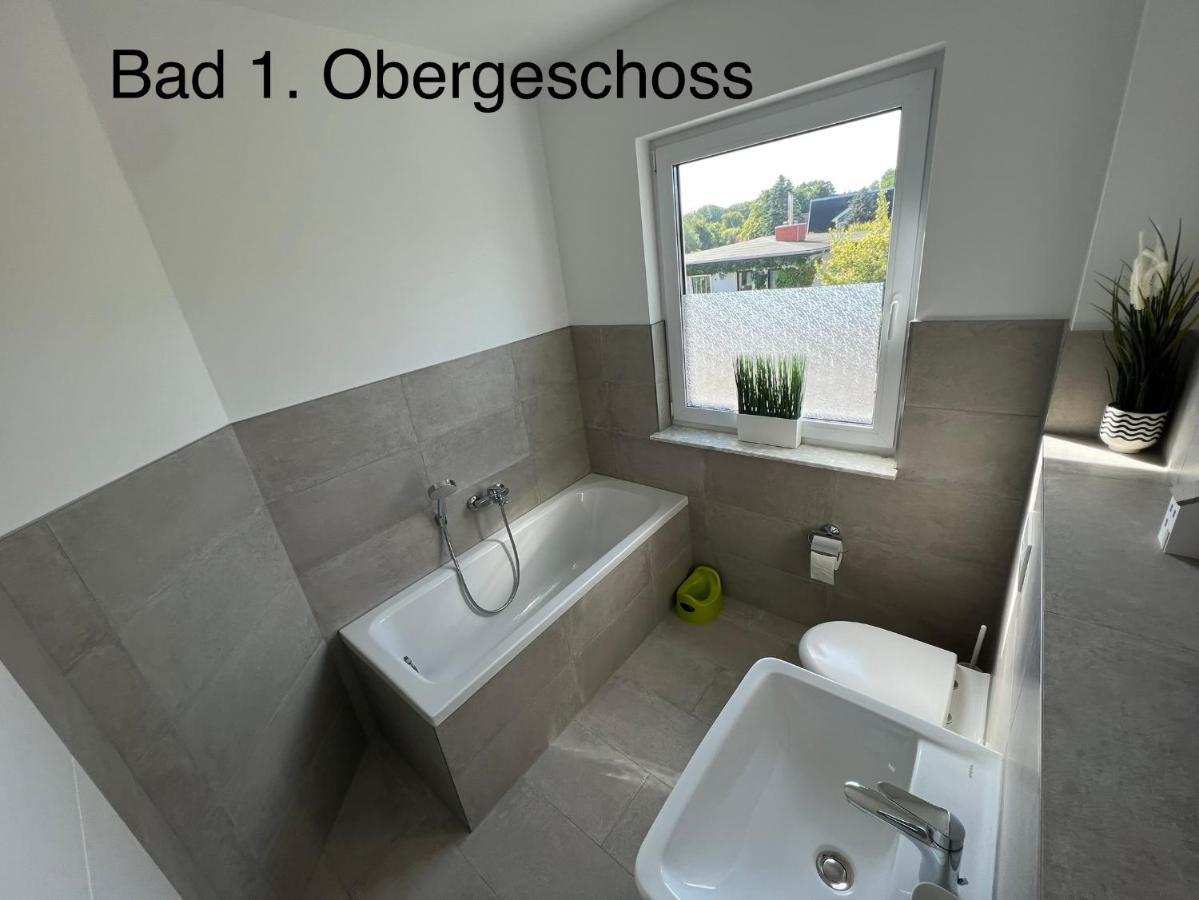 Doppelhaushaelfte Mit Terrasse Villa Elmenhorst/Lichtenhagen Exterior photo